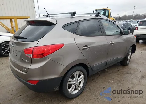 2011 Hyundai Tucson Gls from USA, damaged, VIN KM8JUCAC1BU276391